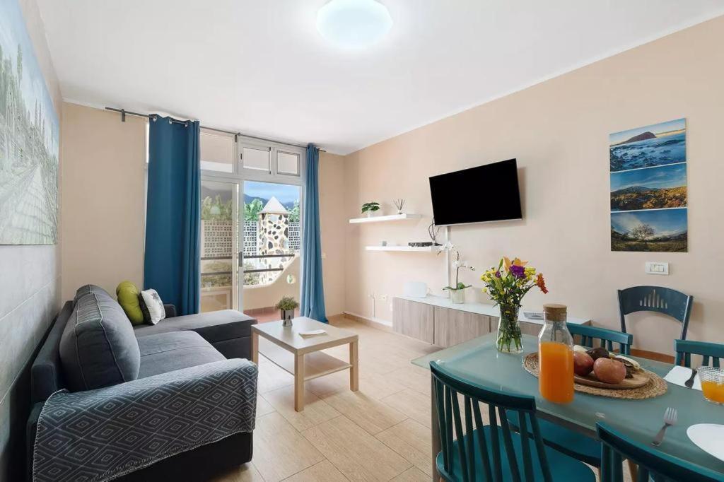 אדחה Apartamento Marina Palace Playa Paraiso מראה חיצוני תמונה