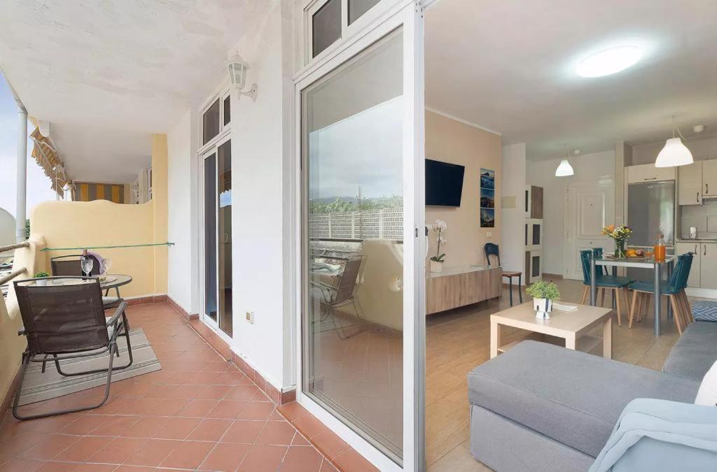 אדחה Apartamento Marina Palace Playa Paraiso מראה חיצוני תמונה