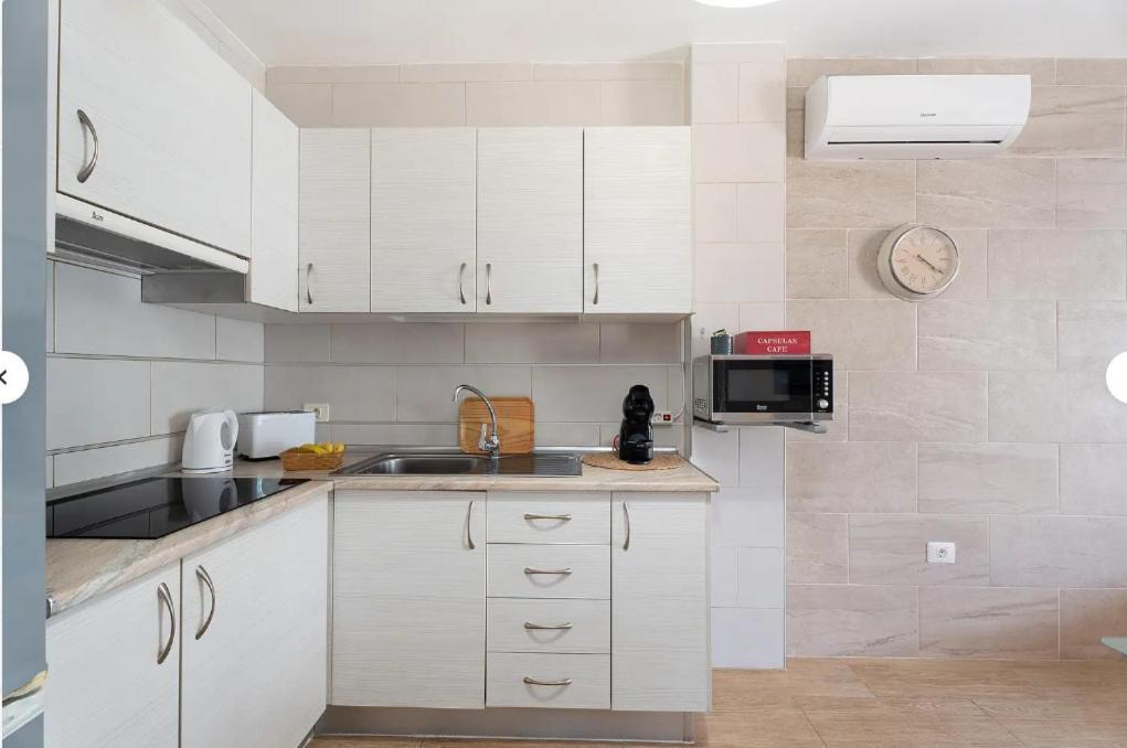 אדחה Apartamento Marina Palace Playa Paraiso מראה חיצוני תמונה